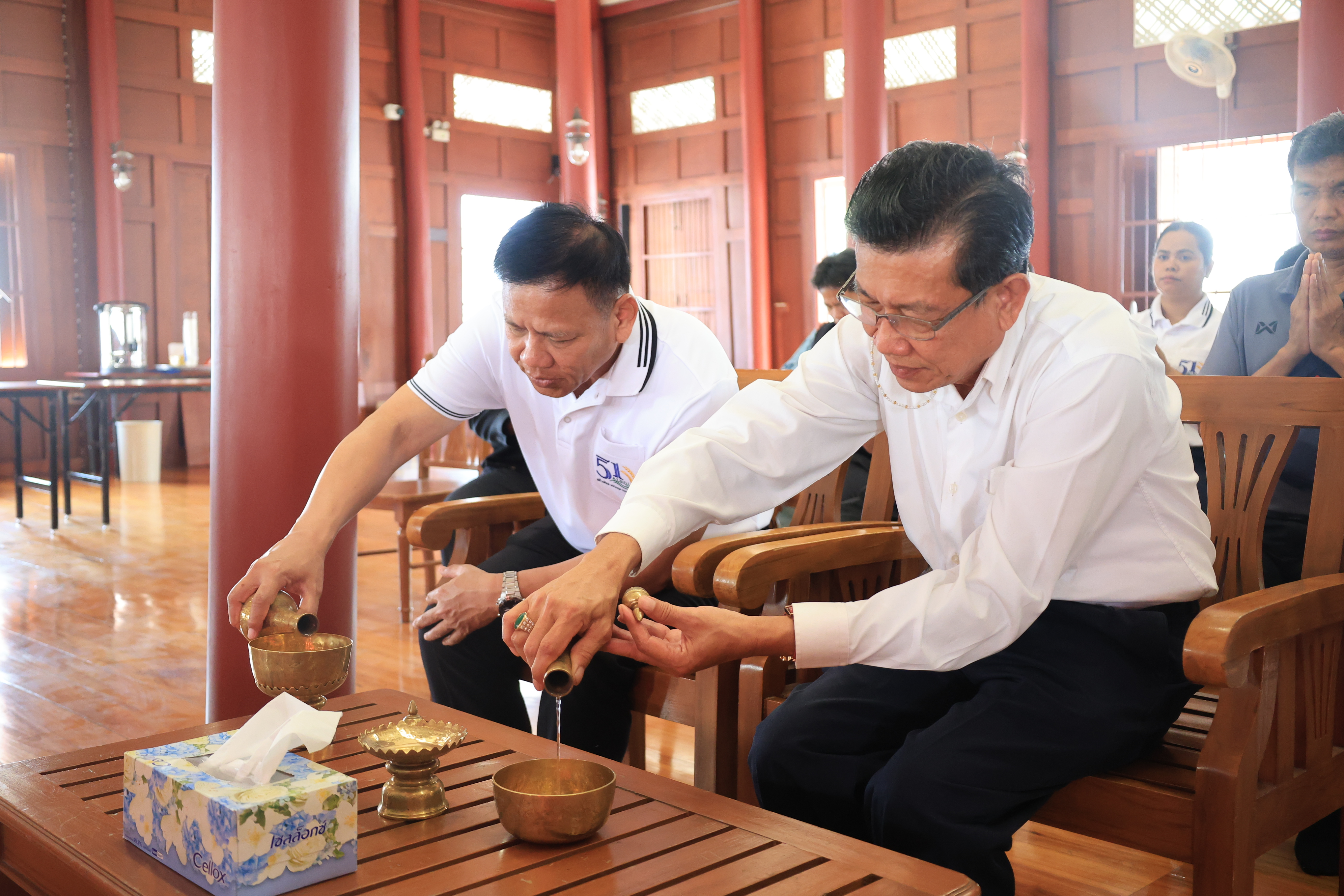 title - เลขาธิการ ส.ป.ก. เป็นประธานในพิธีทำบุญถวายสังฆทานอุทิศส่วนให้พี่น้องช่างสำรวจผู้ล่วงลับ ประจำปี 2569 